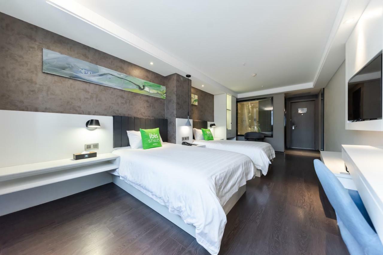 Ibis Styles Suzhou Nanmen Metro Station Hotel Zewnętrze zdjęcie